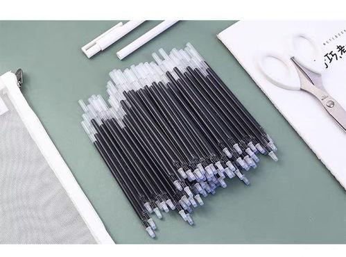 簡約實用文具盒 5支黑色筆與20支0.5mm全針管筆芯測評